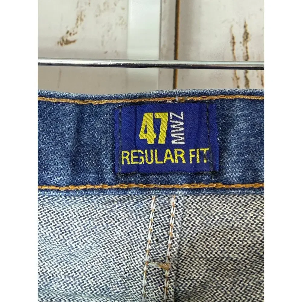 Wrangler 47MWZ Regular Fit Jeans. Size 34x36. In excellent used condition!